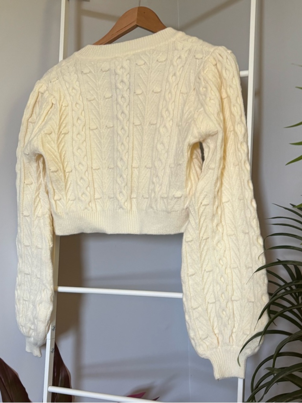 Storia Cream Cable Knit Cropped Cardigan with Brown Bow Ties - Picture 6 of 15